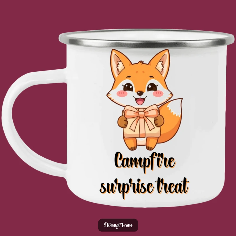 Funny Fox Camping Mug: Cheerful Grin, Gift Presenter, Perfect Outdoor Funny Gift